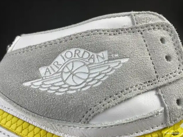 HYPE High 1 CW6576-100 Light Air Switch Smoke Jordan 0528